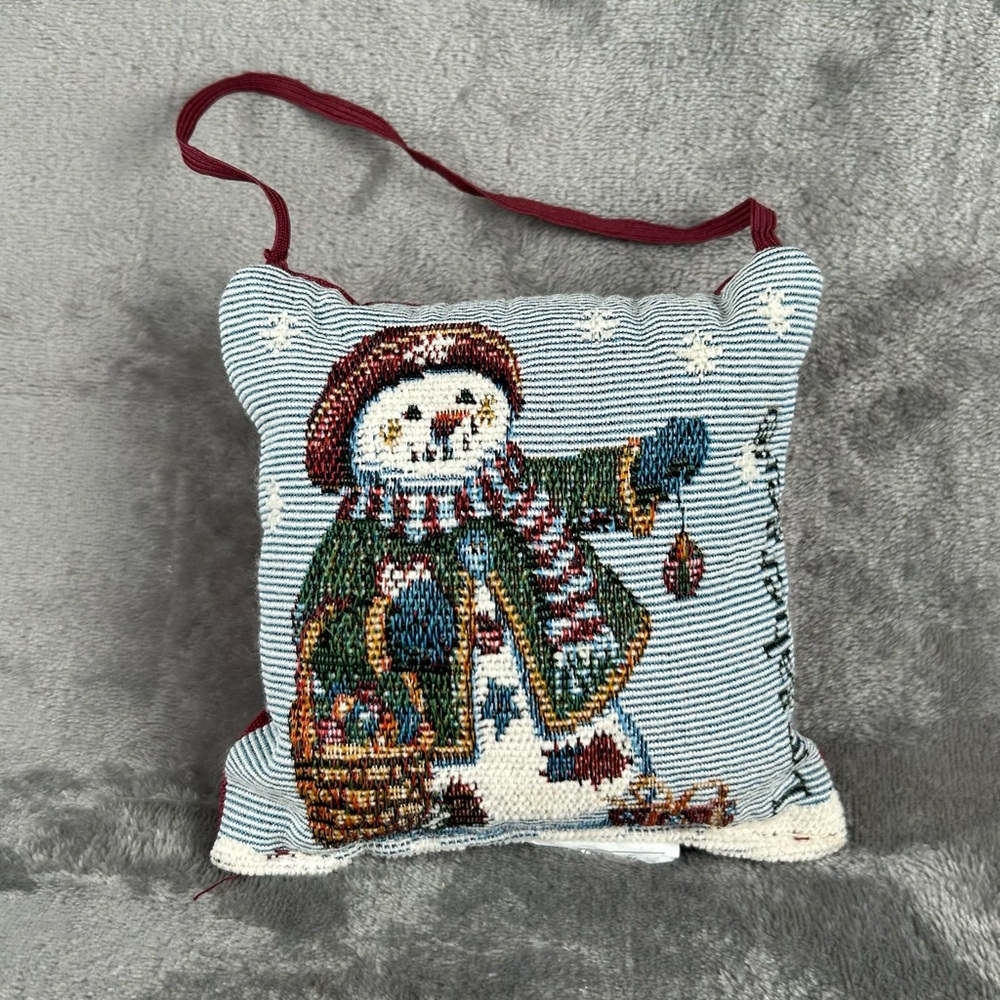 Vintage Longaberger Needlepoint Snowman Mini Pillow Doorknob Door Hanger ~ 5”x5”